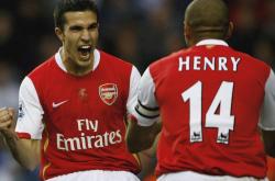 足球赛场焦点！荷兰队对阵美国队，压哨绝杀，引爆全场观众欢呼