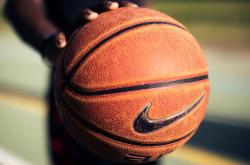 赛前速览：欧冠八强战纽约尼克斯对阵莱比锡，三大看点值得期待