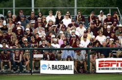 Rookie回归赛场，逆转首场状态亮眼，中国队观众沸腾！